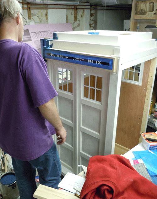 half-scale TARDIS for a cat by Astromark