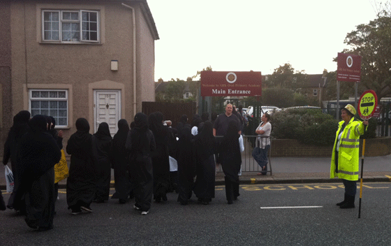 Muslim schoolgirls in Croydon