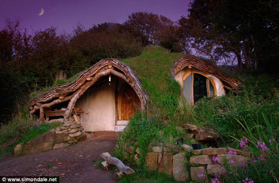 real hobbit house in Wales