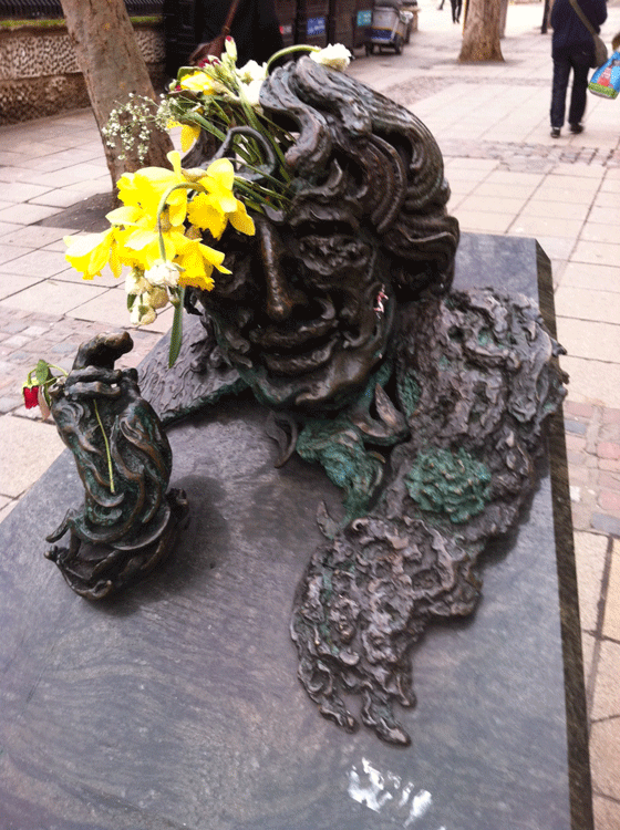 Oscar Wilde memorial