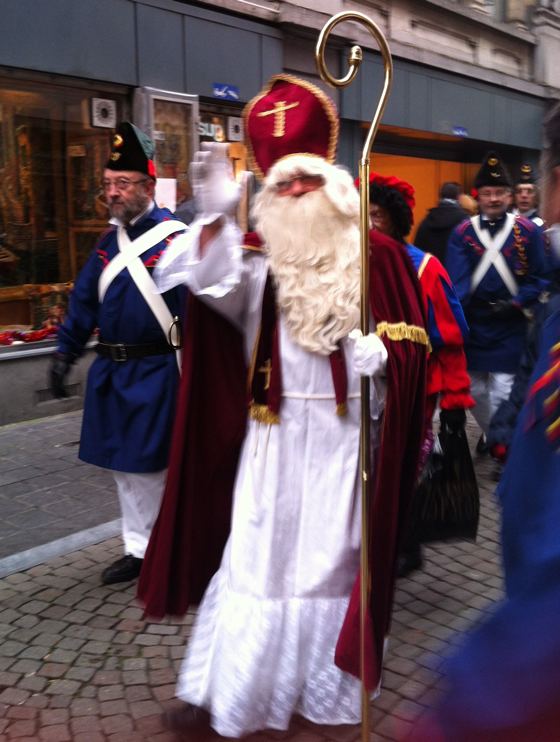 Saint Nicholas arrives