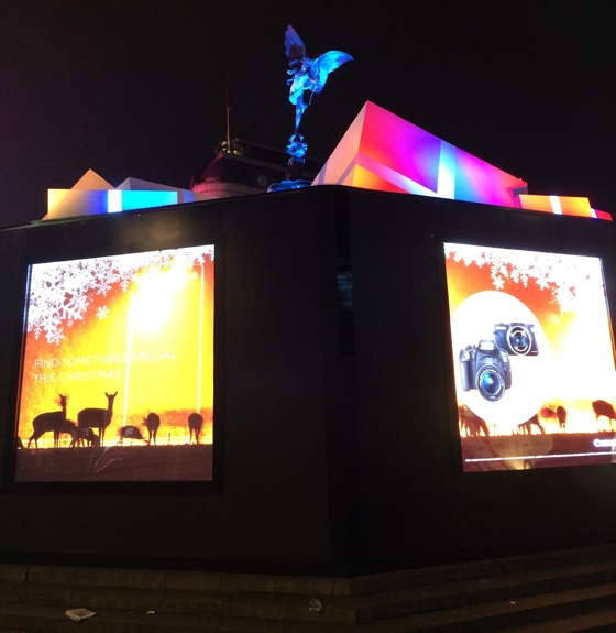 London photo Eros ready for Christmas